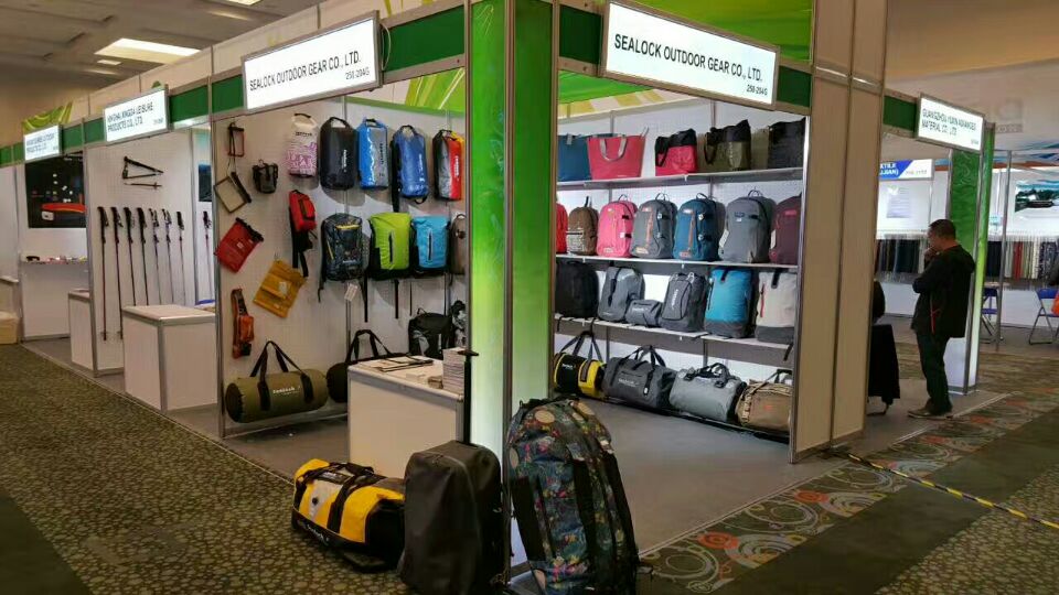 Strategic Waterproof Gear Manufacturing: Bakit ang China-Vietnam Synergy ng Sealock ang Pinakamahusay na Pagpipilian para sa 2026