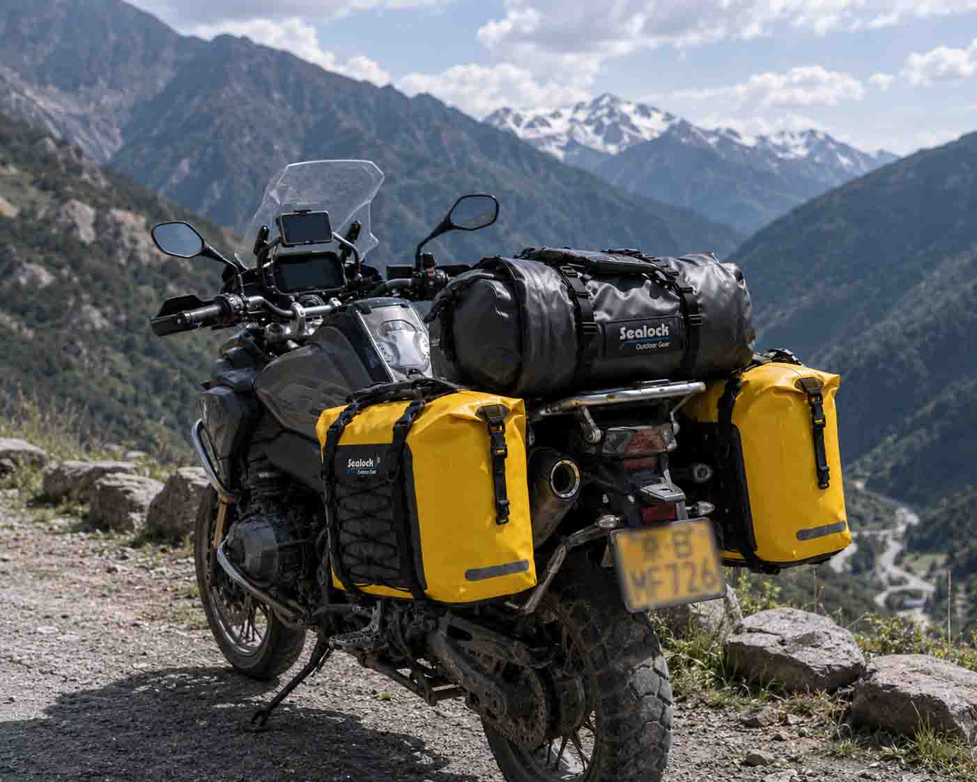 Pinakamahusay na Waterproof Duffel Bag para sa Paglalakbay sa Motorsiklo