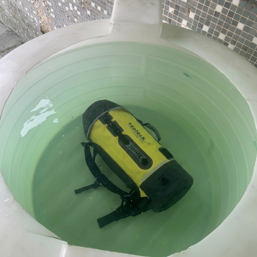 Proseso ng Produksyon ng IPX8 Waterproof Backpack